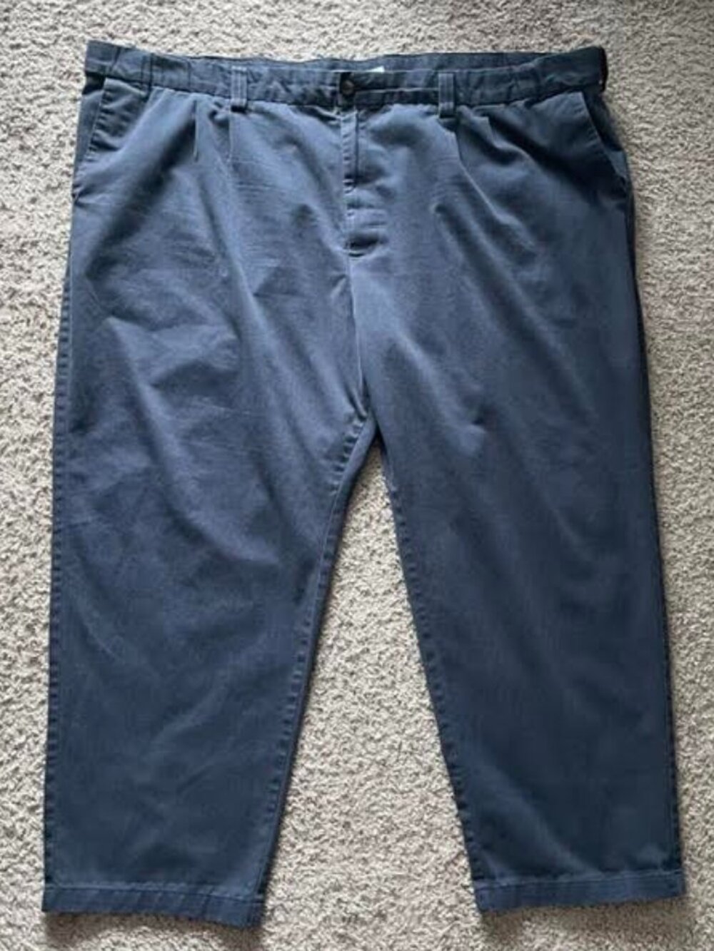 Amazon Essentials Men's Big & Tall Classic Fit Pleated Chino Pants Navy Blue 56W